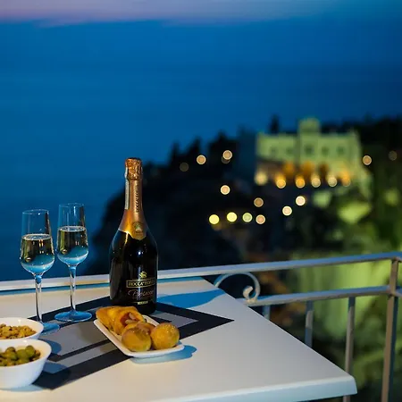 Sunset Bed & Breakfast 4*