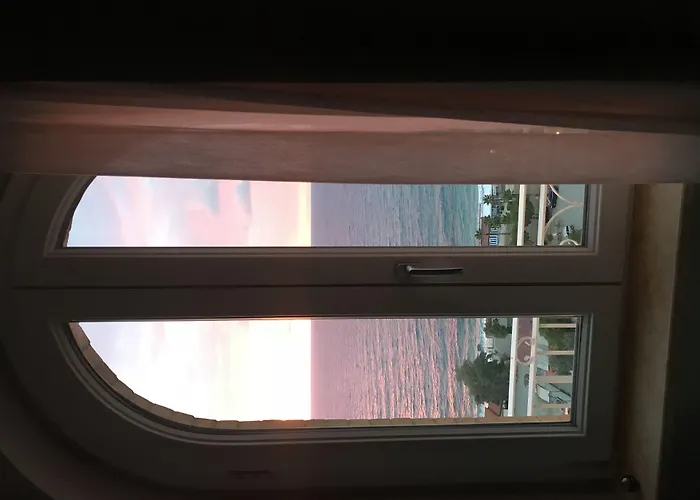 Alojamento de Acomodação e Pequeno-almoço Sunset 4*